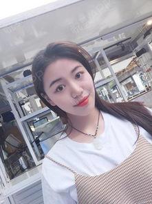 爆料小女孩新皮肤视频,小女孩新皮肤惊艳亮相，视频曝光引发热议！  第2张